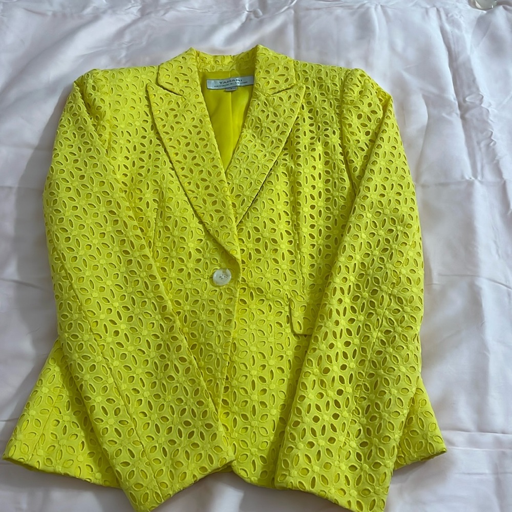 TAHARI dress jacket